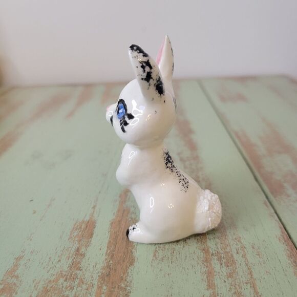 Kitschy Vintage Handpainted Hobbyist Anthropomorphic Bunny Rabbit Figurine - Picture 2 of 10